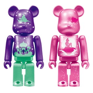 Bearbrick Happy Kuji 'Disney Christmas Party' (2012) - 39 Aladdin Pearl Body Version & Little Mermaid Pearl Body Version 100% Herstellerbild