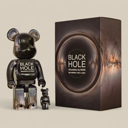 Bearbrick Black Hole Simulation by NASA 100%+400% mit Verpackung