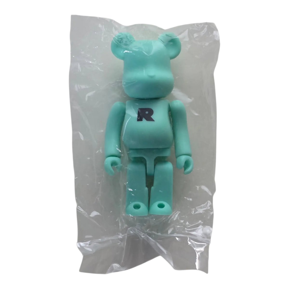 Bearbrick Series 16 Basic Letter 100% in Folie