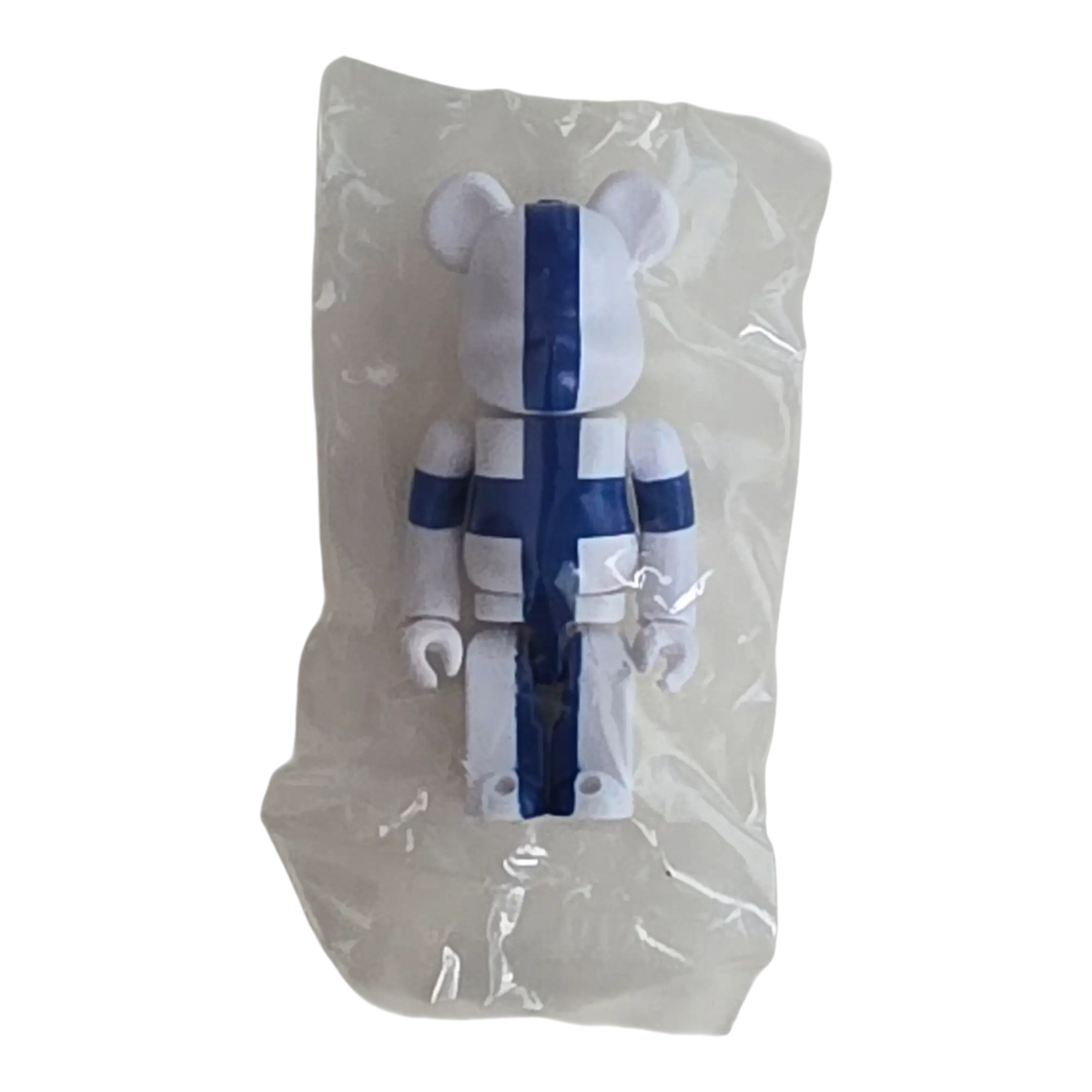 Bearbrick Series 35 Flag "Finland" 100% in Folie