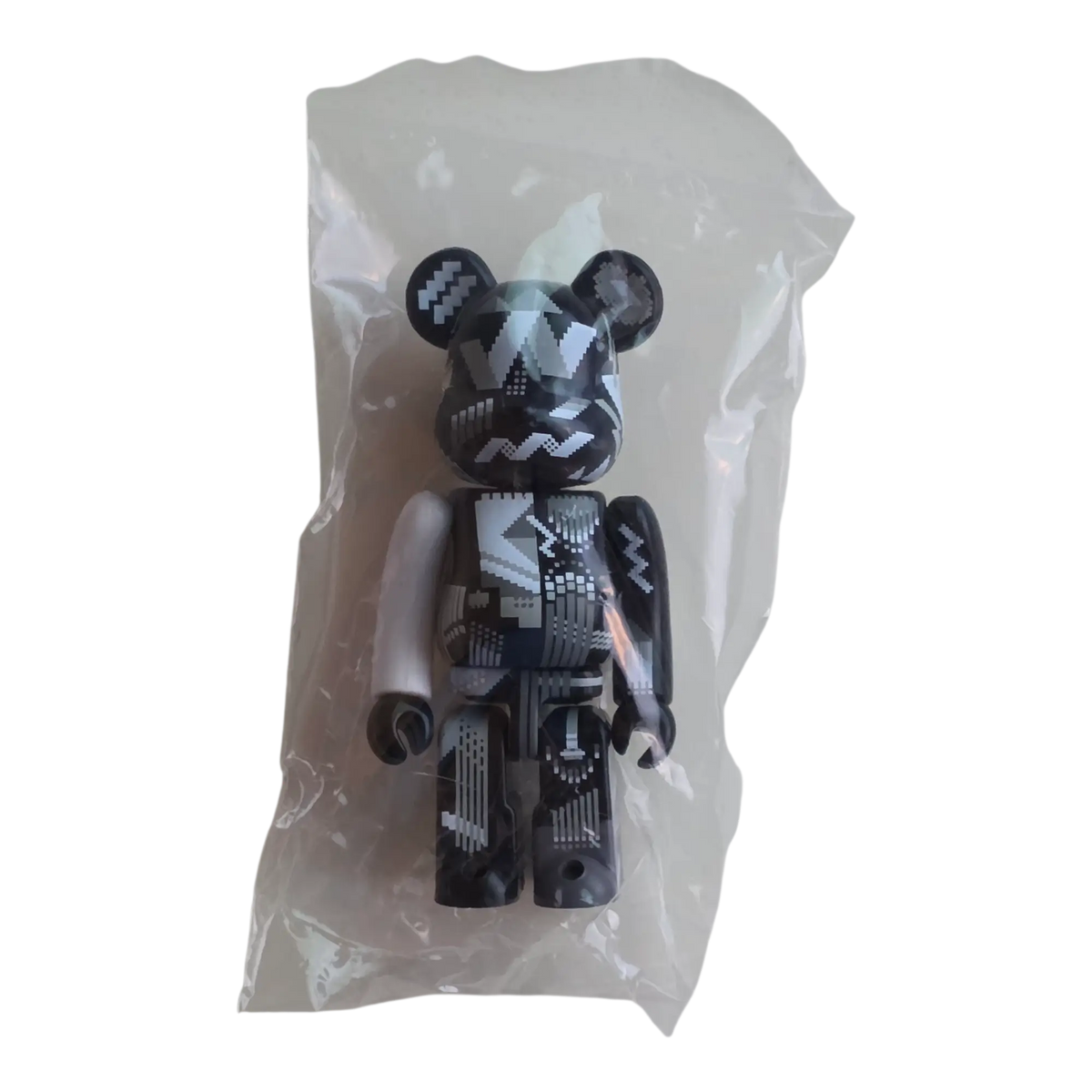 Bearbrick Series 37 Artist "Hermippe" 100% in Folie