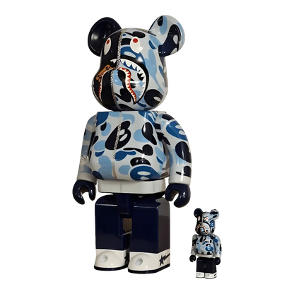Baby Milo Camo Shark Blue Version schräg