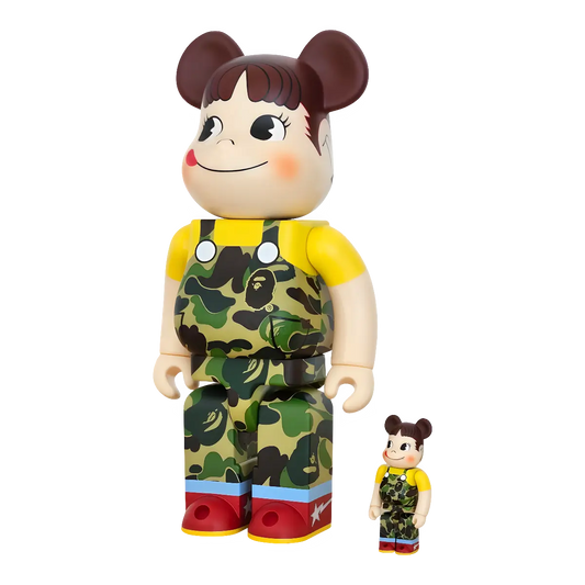 Bearbrick BAPE Peko-Chan Green Version 100%+400% schräg
