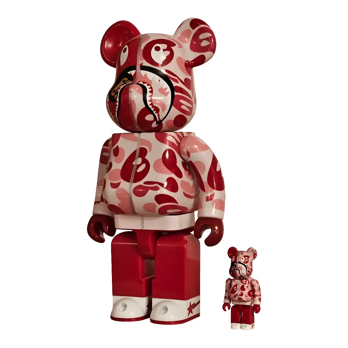 Bearbrick Baby Milo Camo Shark Pink Version schräg