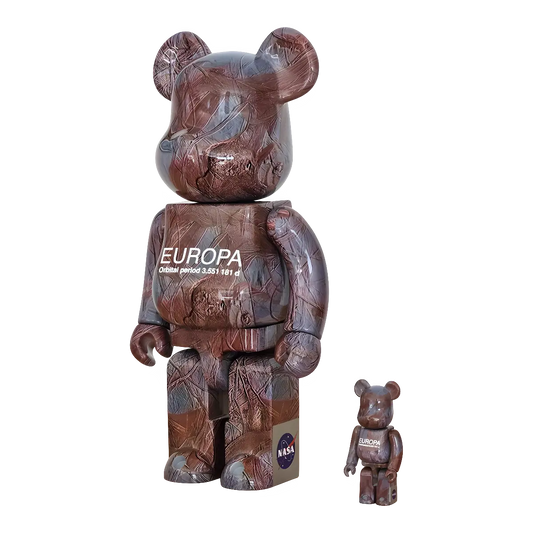 Bearbrick EUROPA 100%+400% schräg