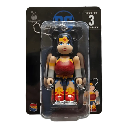 Bearbrick Happy Kuji 'DC' (2020) - 3 Wonder Woman 100% in der Verpackung