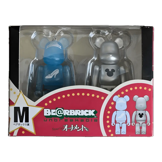 Bearbrick Happy Kuji 'Disney Special Ornament' (2011) - M Cinderella Clear Body Version & Silver Metallic 100% in der Verpackung