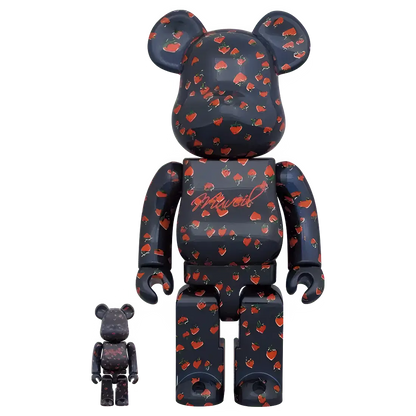 Bearbrick Muveil 'Strawberry Pattern' 100%+400% Herstellerbild 1