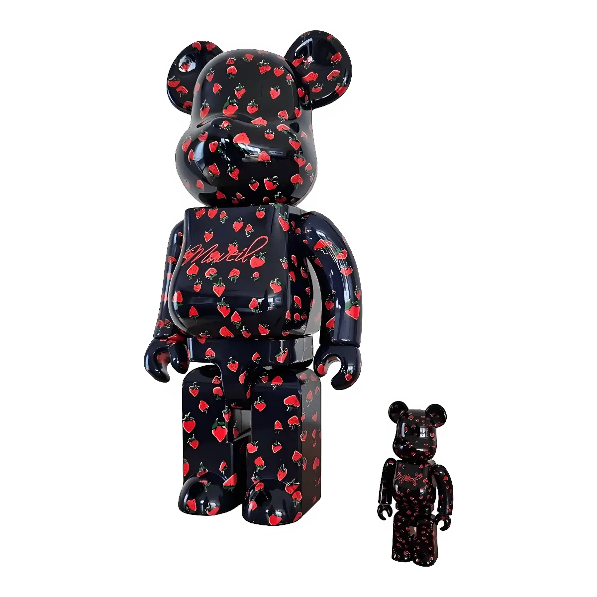 Bearbrick Muveil 'Strawberry Pattern' 100%+400% schräg