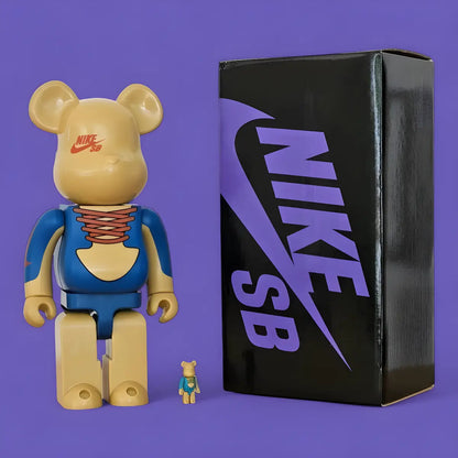 Bearbrick NIKE Three 50%+400% mit Verpackung