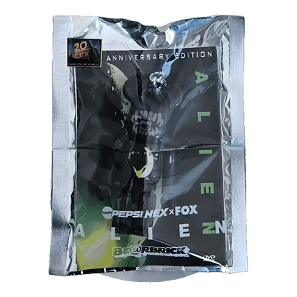 Bearbrick PEPSI.NEX × FOX - Alien 70% in der Verpackung
