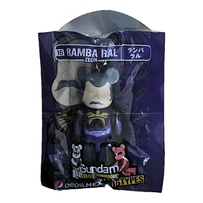 Bearbrick PEPSI.NEX × Gundam – 16 RAMBA RAL Zeon 70% in der Verpackung