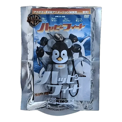 Bearbrick PEPSI.NEX × Warner Bros. - Happy Feet 70% in der Verpackung