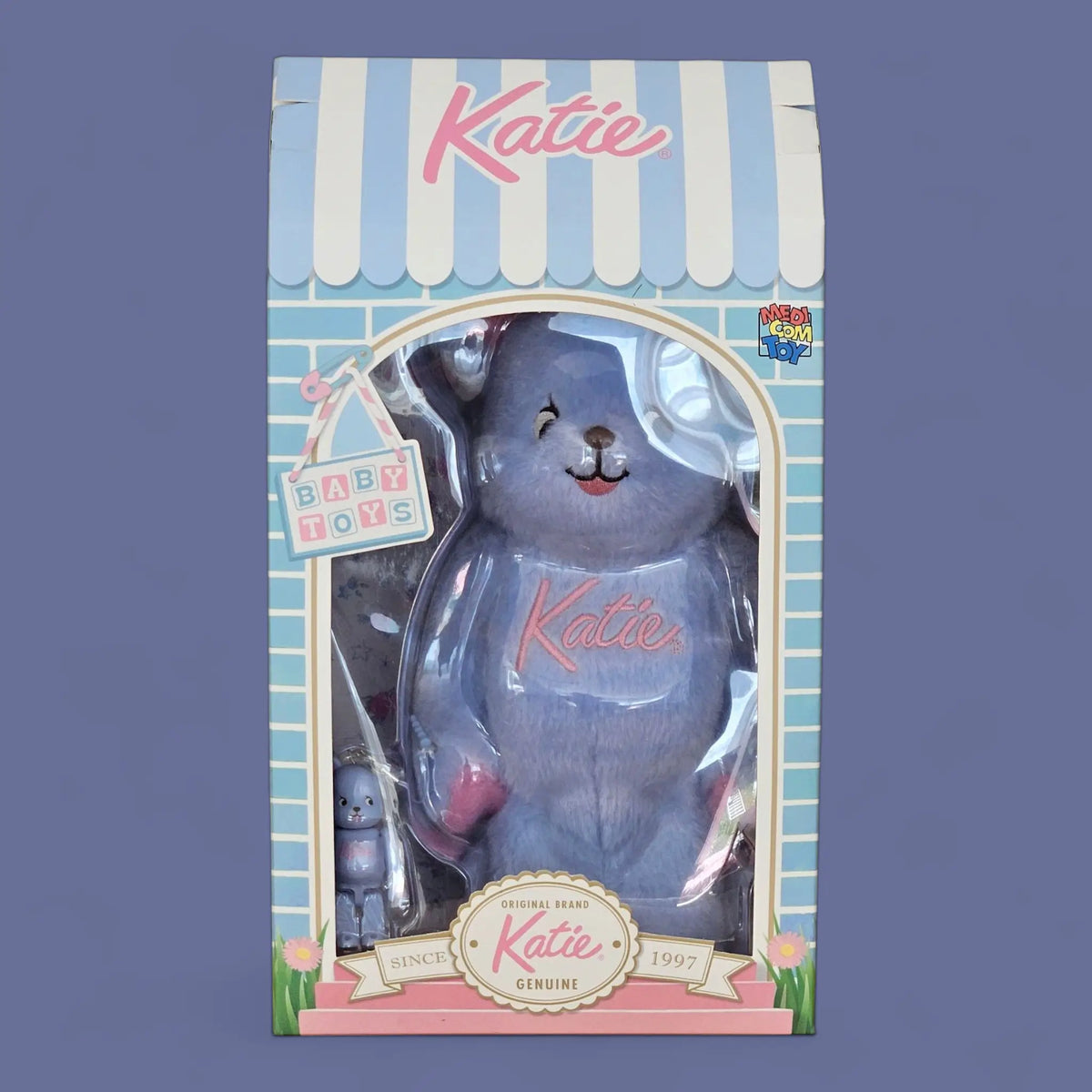 Bearbrick Katie Baby Bear 100%+400% in der Verpackung