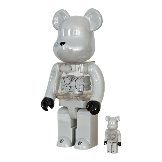 Bearbrick 2G White Chrome Version 100%+400% schräg