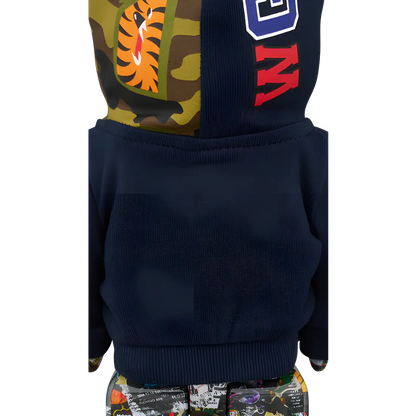 Bearbrick BAPE Legacy Camo Shark Navy 100%+400% Herstellerbild 5