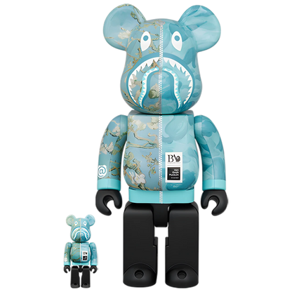 Bearbrick BAPE® × Van Gogh Museum Almond Blossom Shark 100%+400% Herstellerbild 1