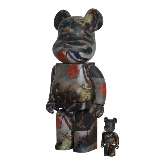 Bearbrick Eugène Delacroix "Liberty Leading The People" 100%+400% schräg