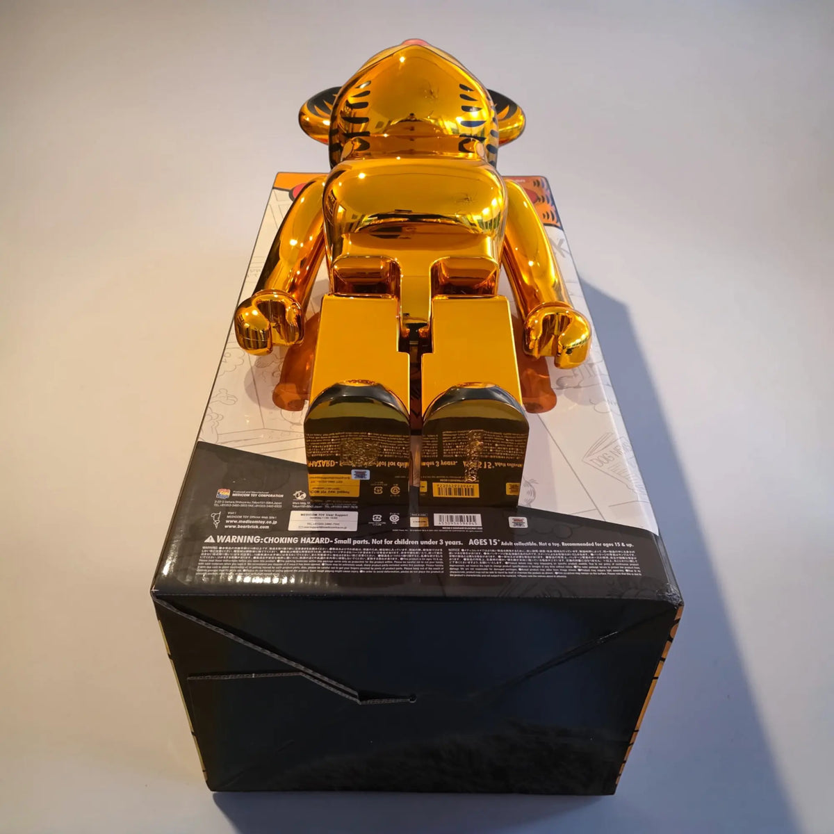 BE@RBRICK Garfield Gold Chrome Version 1000% BE@RBRICK Garfield Gold Chrome Version 1000%