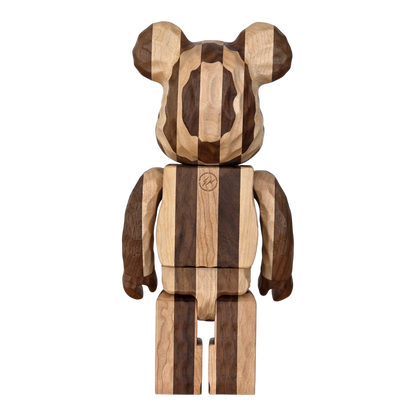 Bearbrick Karimoku fragmentdesign Carved Wooden Longitudinal Chess 400% Rückseite