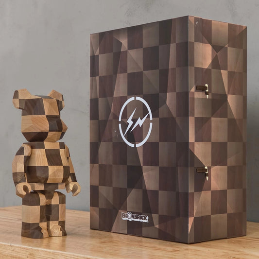 Bearbrick Karimoku fragmentdesign Polygon Chess 400% mit Verpackung