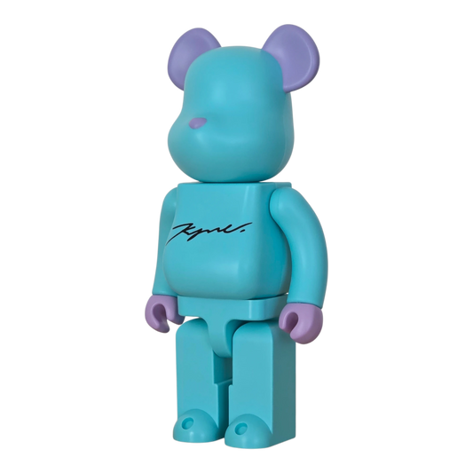 Bearbrick KYNE 400% schräg