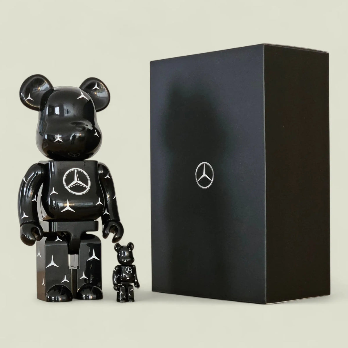 BE@RBRICK Mercedes-Benz 100%+400% | MyBearBrick.de