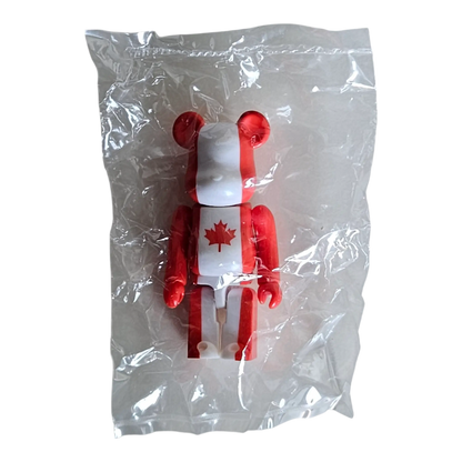 Bearbrick Series 10 Flag "Canada" in Folie