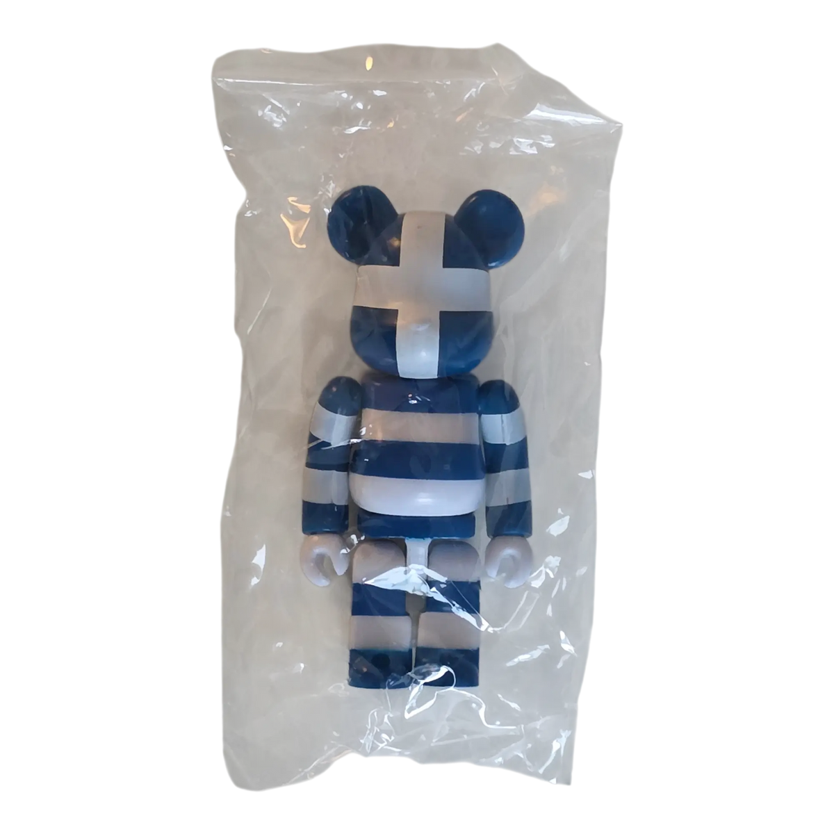 Bearbrick Series 33 Flag "Greece" 100% in Folie