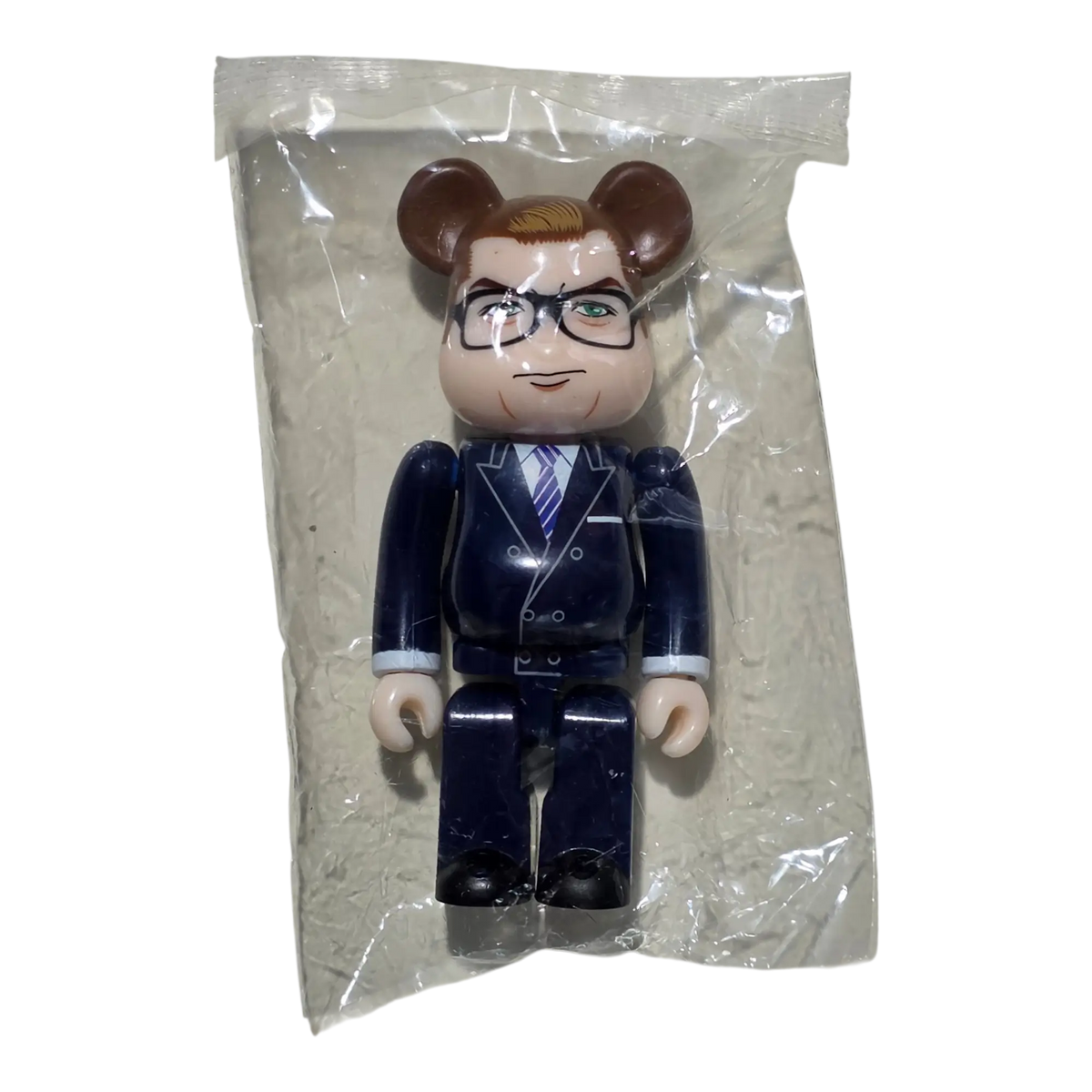 Bearbrick Series 36 Hero "Gary (Eggsy) Unwin" [Kingsman: The Secret Service] 100% SECRET in Folie