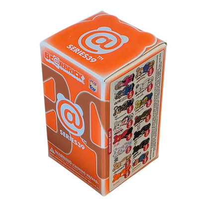 Bearbrick Series 39 Blindbox 100% schräg