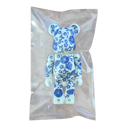Bearbrick Series 4 Pattern "Hibiscus" 100% SECRET in Folie