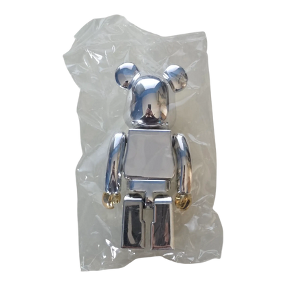 Bearbrick Series 42 20th Anniversary Model Silver [Hajime Sorayama] 100% SECRET in Folie Rückseite