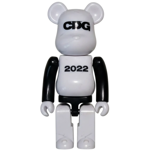Bearbrick Series 44 Artist "CDG Black Sleeve" [Comme des Garçons] 100% SECRET Bild
