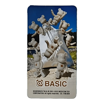 Bearbrick Series 47 Basic Letter 100% Begleitkarte