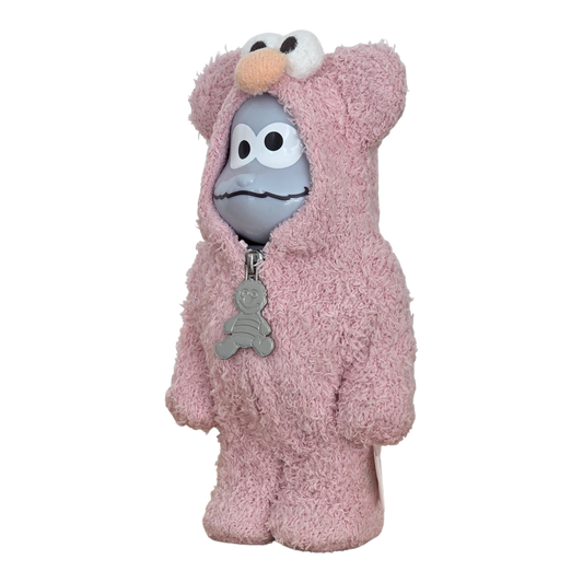 Bearbrick Sesame Street × Gelato Pique Cookie Monster in Elmo Costume 400% schräg