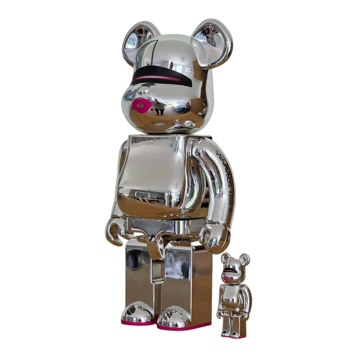 Bearbrick Sorayama × 2G Silver Version 100%+400% schräg