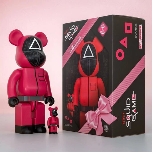 Bearbrick Squid Game Guard "Triangle" 100%+400% mit Verpackung