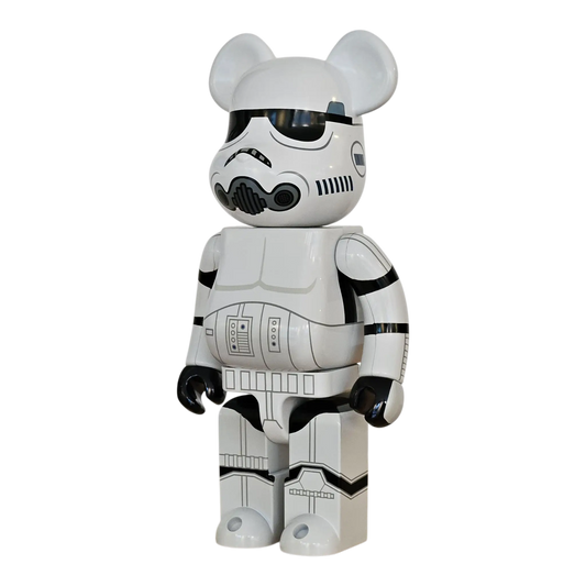 Bearbrick Stormtrooper Chrome Version 400% schräg